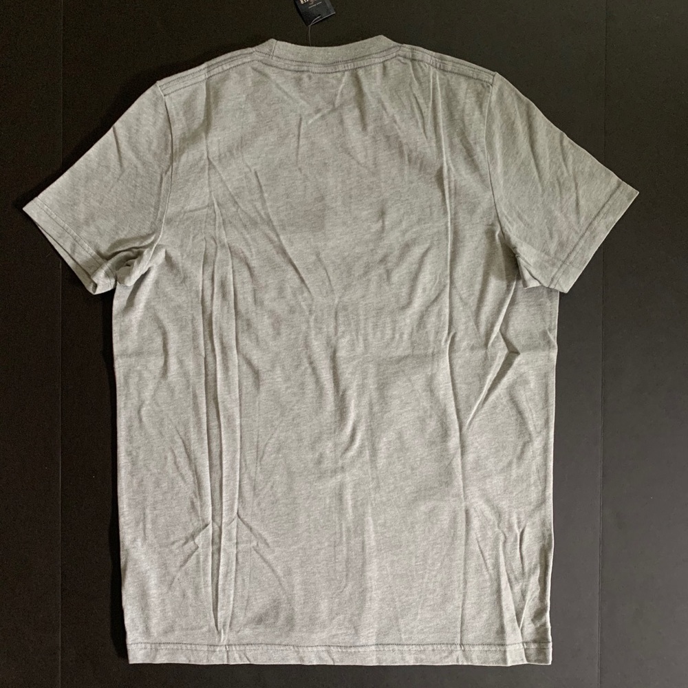 Hollister Embroidered Crew Neck T-shirt - Picture 4 of 4